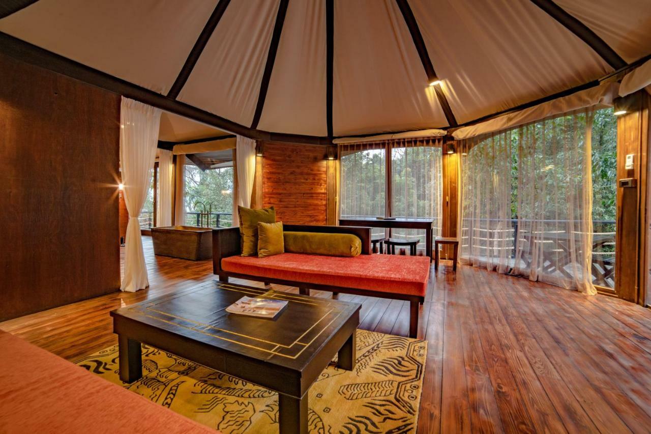 The Pavilions Himalayas Lake View Pokhara Esterno foto