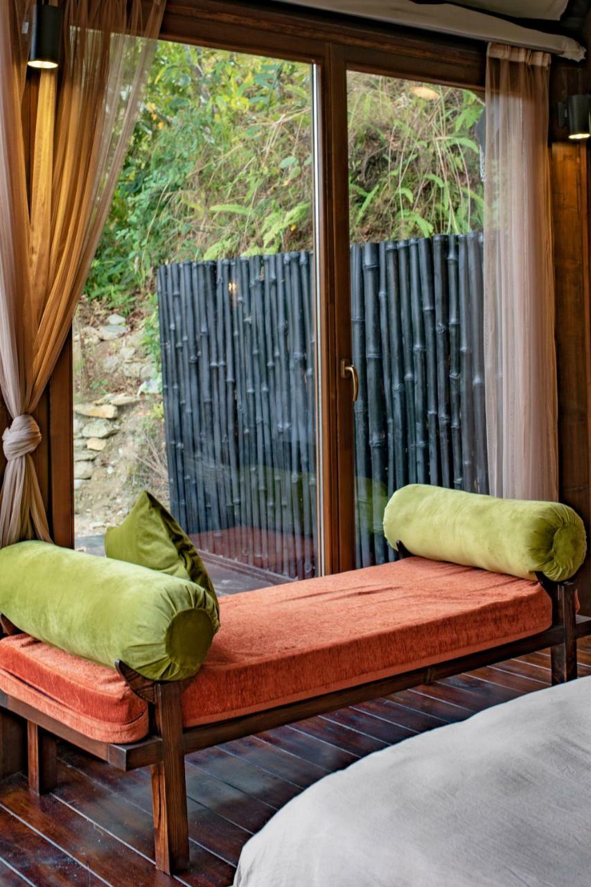 The Pavilions Himalayas Lake View Pokhara Esterno foto