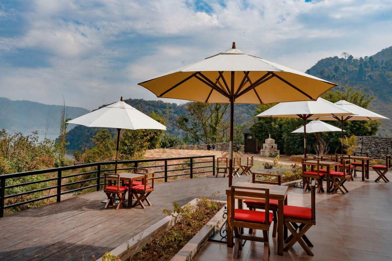 The Pavilions Himalayas Lake View Pokhara Esterno foto