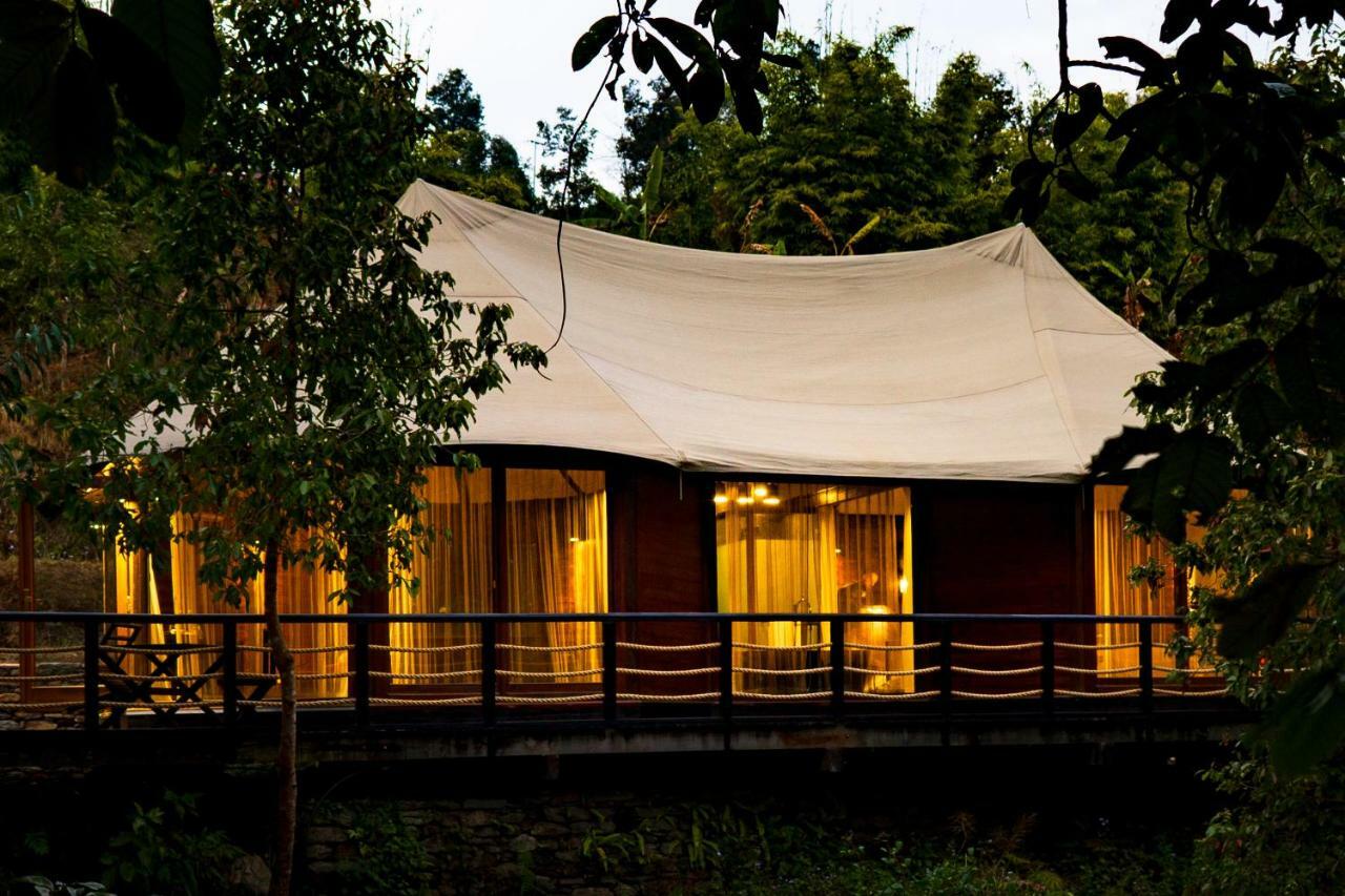 The Pavilions Himalayas Lake View Pokhara Esterno foto
